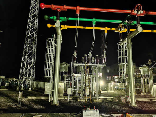 三相通流加压模拟负荷试验